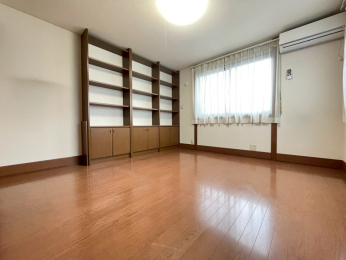 �V�����V���s�����擌�o�����̒��È�ˌ��Ă̗m��