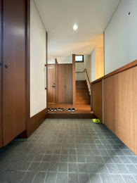 �V�����V���s�����擌�o�����̒��È�ˌ��Ă̌���