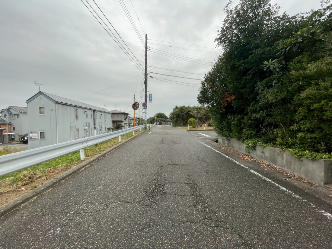 �V�����V���s����V�ʐ�1���ڂ̓y�n�̑O�ʓ��H�܂ތ��n�ʐ^