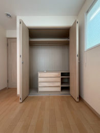 �V�����V���s����P�v�̒��È�ˌ��Ă̎��[