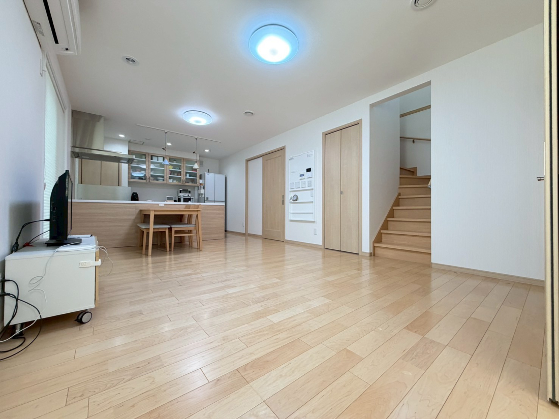 �V�����V���s����P�v�̒��È�ˌ��Ẵ��r���O