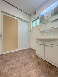 �V�����V���s��掵���̒��È�ˌ��Ẳ摜