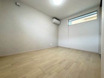 �V�����V���s��掵���̒��È�ˌ��Ẳ摜