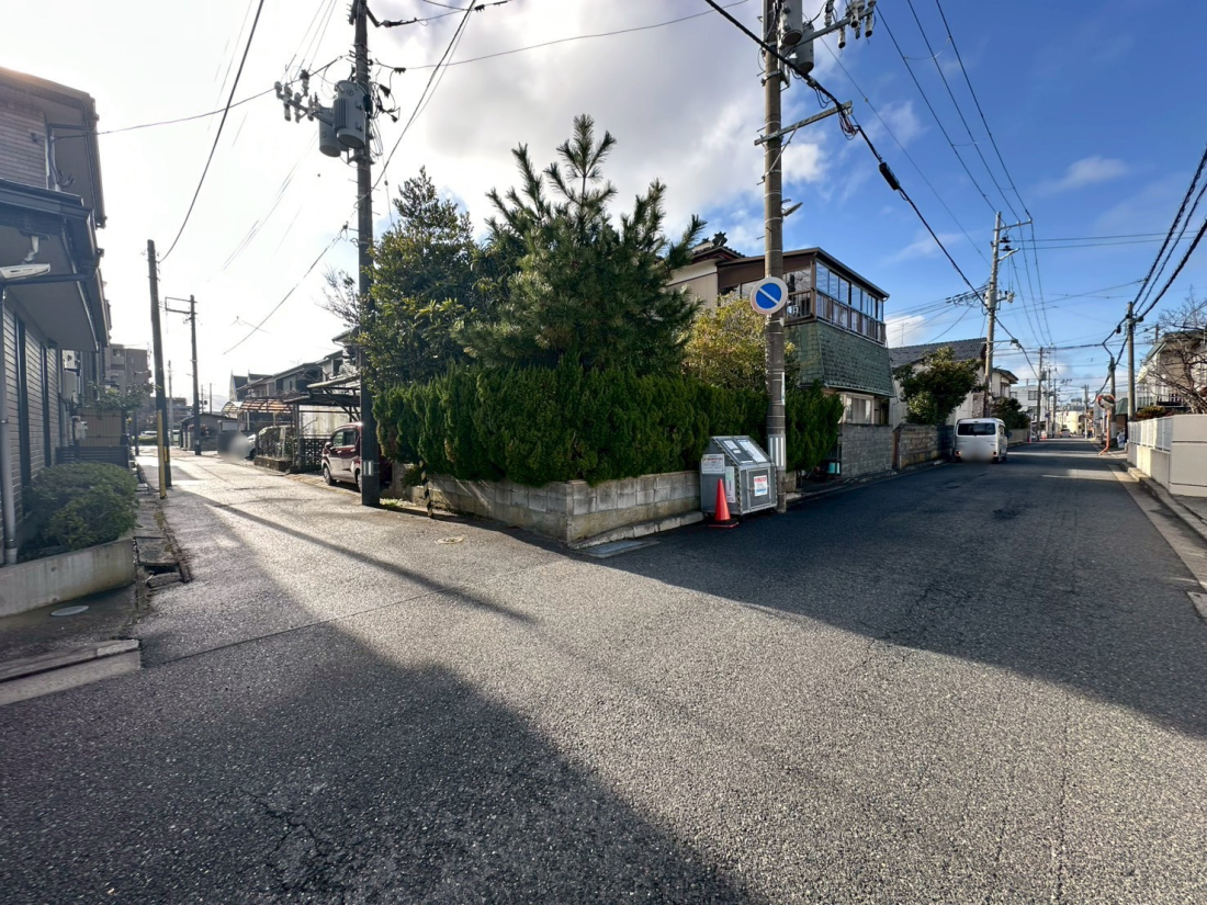 �V�����V���s������x�V����1���ڂ̓y�n�̑O�ʓ��H�܂ތ��n�ʐ^