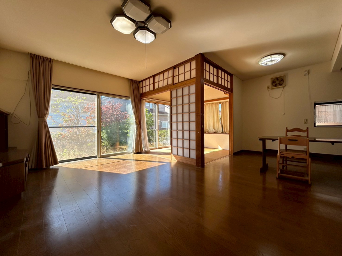 VVsk{5ڂ̒ÈˌẴrO