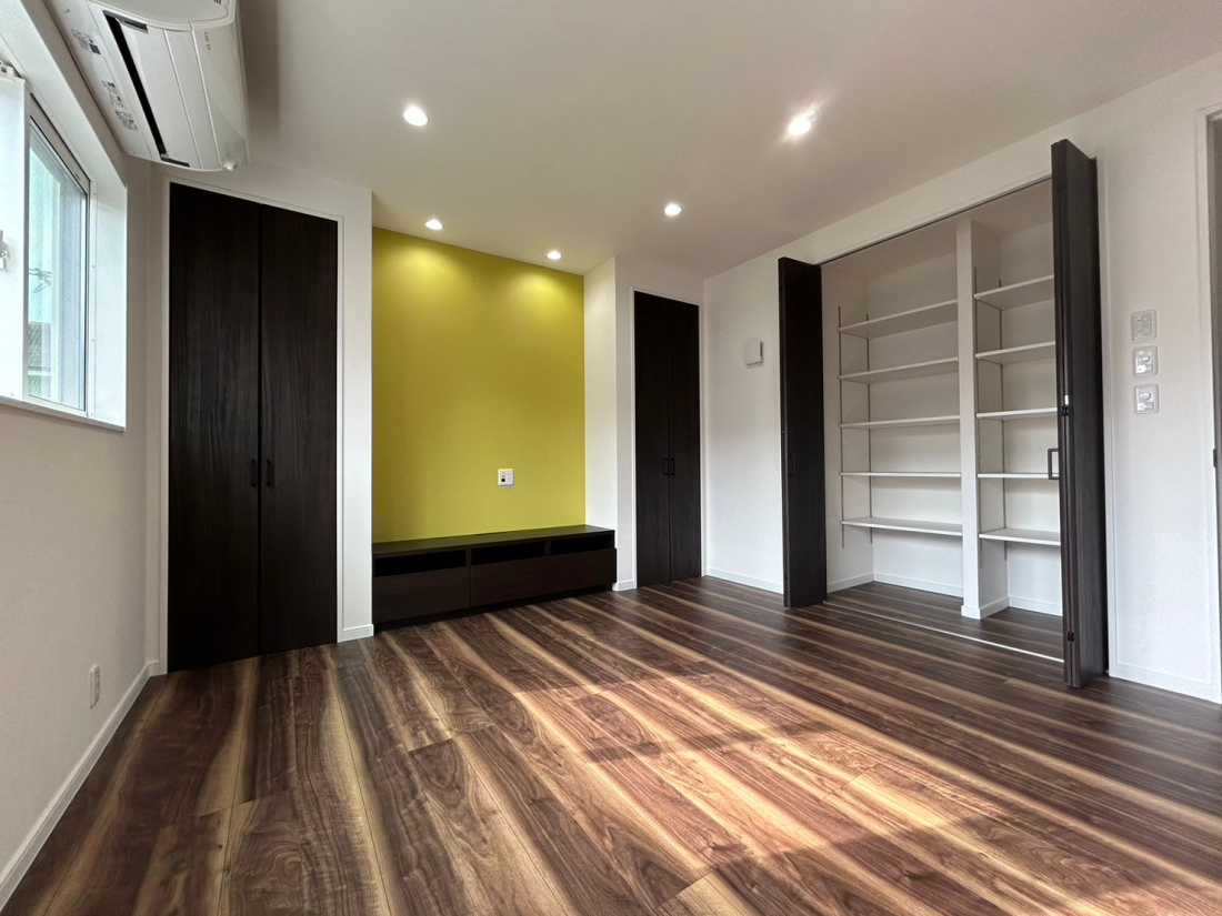 �V�����V���s���斖�L���̒��È�ˌ��Ẳ摜