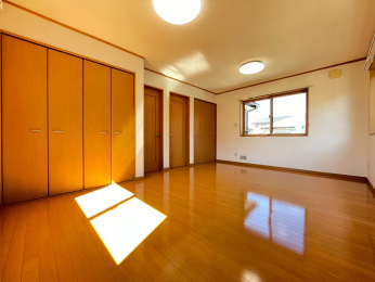 VVs^2ڂ̒ÈˌẲ摜