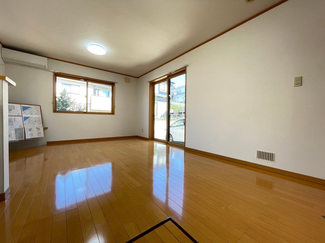 VVs^2ڂ̒ÈˌẲ摜