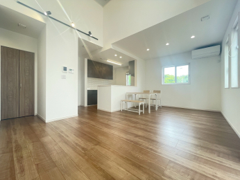 VVsD]2ڂ̐VzˌẲ摜