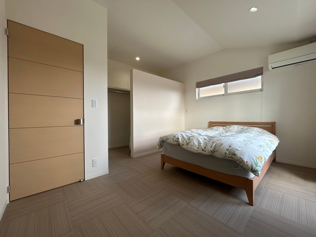 VVskʖ4ڂ̒ÈˌẲ摜