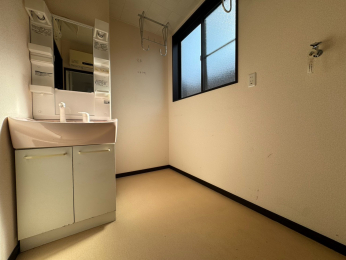�V�����V���s�k��ÎR2164-8�̒��È�ˌ��Ẳ摜