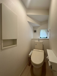 VVs]戮3ڂ̒ÈˌẲ摜