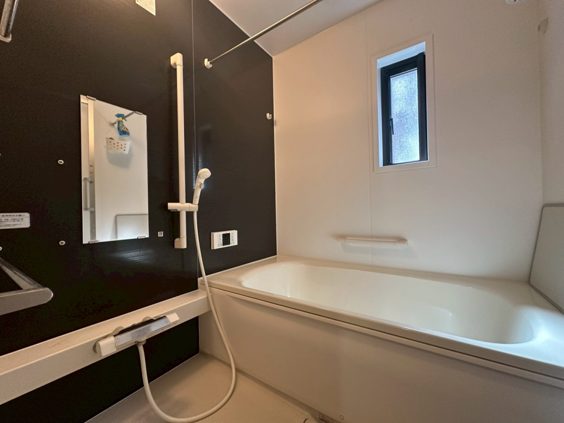 VVs]戮3ڂ̒ÈˌẲ摜