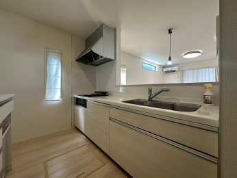 VVs]戮3ڂ̒ÈˌẲ摜