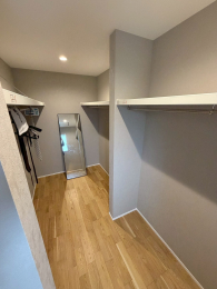 �V�����V���s�H�t�扺���쒬�̒��È�ˌ��Ẳ摜