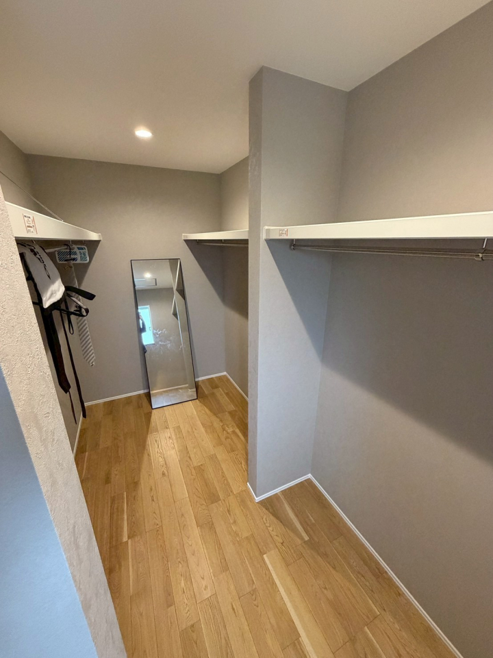 �V�����V���s�H�t�扺���쒬�̒��È�ˌ��Ẳ摜