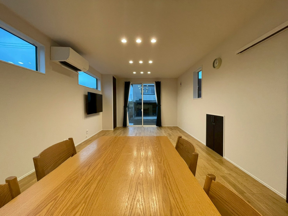 �V�����V���s�H�t�扺���쒬�̒��È�ˌ��Ẳ摜